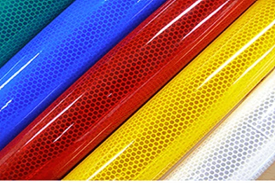 Decal lưới dán kính: Ưu nhược điểm và cách sử dụng