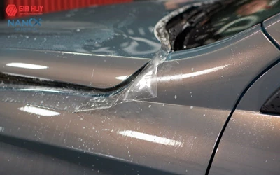 Dán PPF ô tô là gì? Có nên dán PPF cho ô tô hay không?