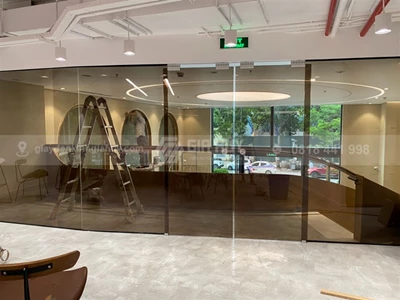 Dán kính màu trà tại 83 Lý Thường Kiệt - Hà Nội