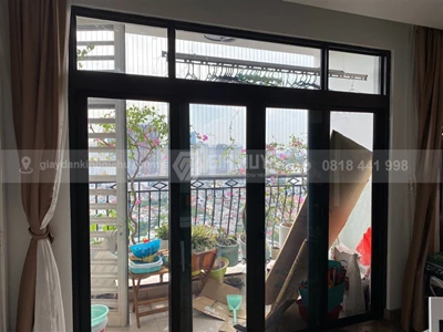 Dán phim cách nhiệt B60 tại căn 2035, R1B Royal City