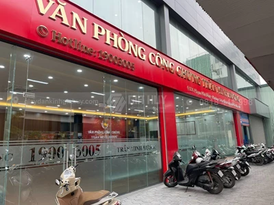 Dán phim cách nhiệt NaNoX NR10SG cho văn phòng công chứng Trần Minh Hương