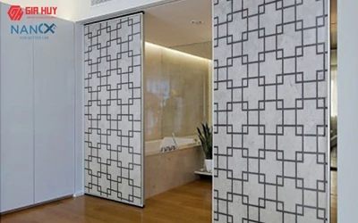 Decal dán kính caro - retro không bao giờ lỗi mốt