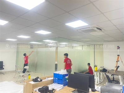 Dán decal mờ cắt CNC cho công ty HL Window KCN Phố Nối A Hưng Yên