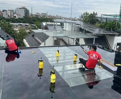 Có nên sử dụng phim cách nhiệt tráng gương cho nhà kính và ô tô?