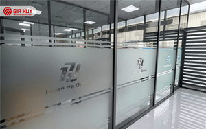 Dự án thi công decal mờ cắt CNC cho văn phòng tại Hưng Yên