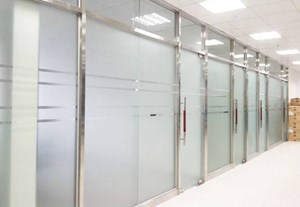 Giấy dán kính mờ kẻ line văn phòng 2