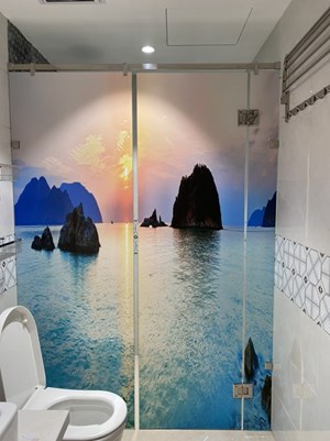 Decal dán kính hoạ tiết phong cảnh in UV trên nền decal trắng 2