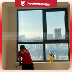 Decal mờ in hoạ tiết tổ ong theo yêu cầu 2