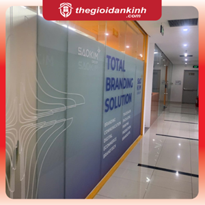 Decal mờ in theo yêu cầu cho văn phòng 2