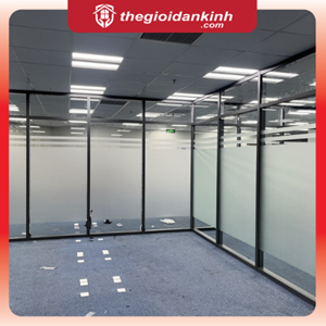 Giấy dán kính mờ kẻ line văn phòng