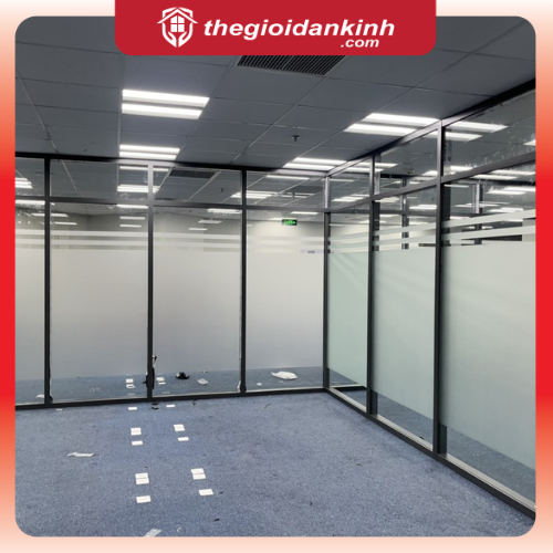 Giấy dán kính mờ kẻ line văn phòng