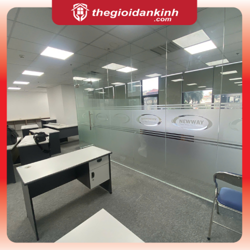 Decal mờ in theo logo 1