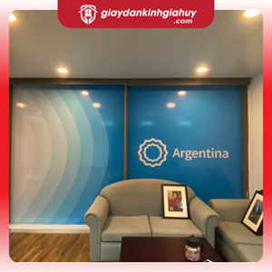 Decal trắng in theo thiết kế