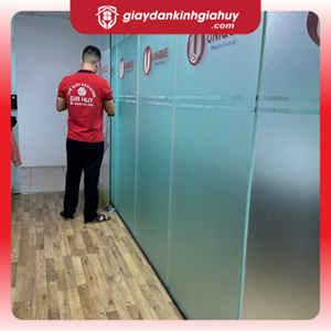 Decal mờ in theo yêu cầu 2