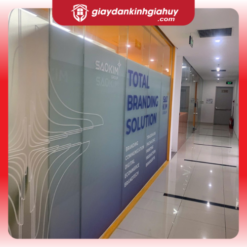Decal mờ in theo yêu cầu cho văn phòng