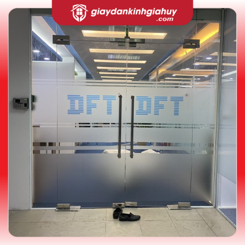 Giấy dán kính mờ kẻ line, in logo màu theo yêu cầu