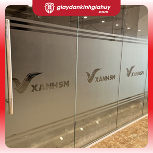 Giấy dán kính mờ kẻ line, cắt Logo CNC theo yêu cầu 2