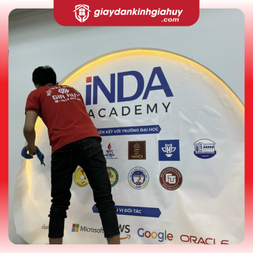 Tranh dán tường in hoạ tiết theo yêu cầu cho văn phòng