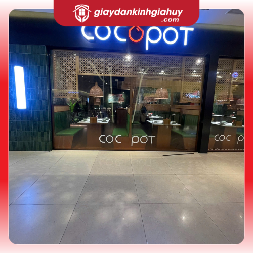 Decal mờ in logo quảng cáo cho quán cafe