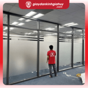 Giấy dán kính mờ kẻ line văn phòng