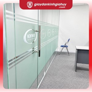 Decal mờ cắt logo theo logo kẻ line theo yêu cầu 2