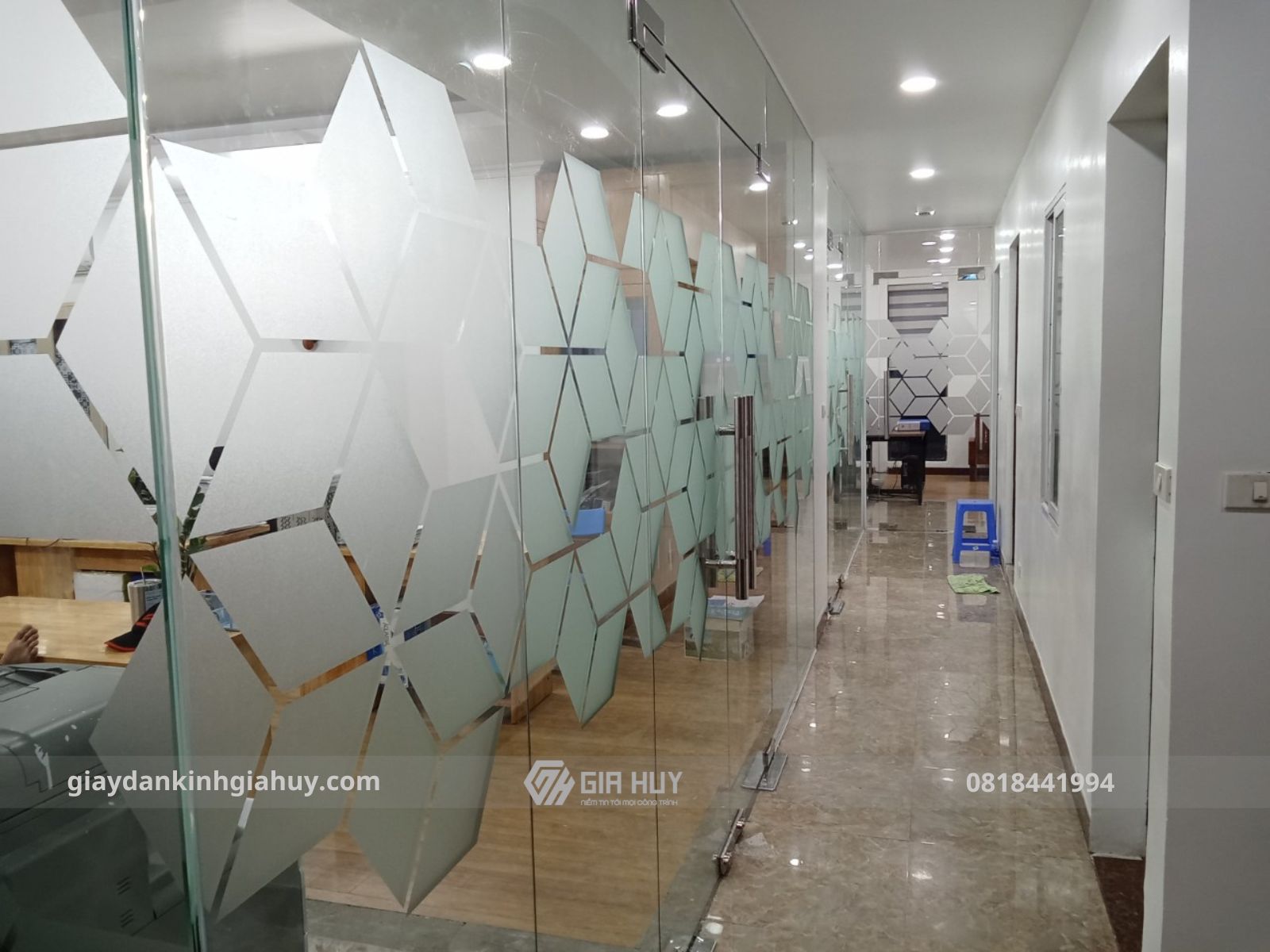 decal mờ in theo yêu cầu