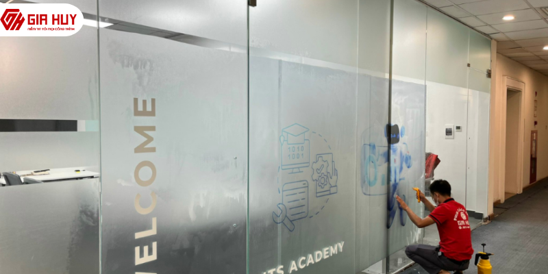 decal mờ cho văn phòng