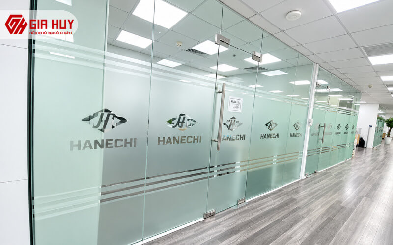 dán decal mờ cửa kính