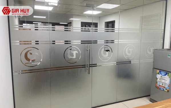 decal mờ cắt logo CNC