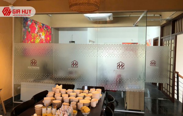 In decal để quảng cáo sản phẩm, thương hiệu