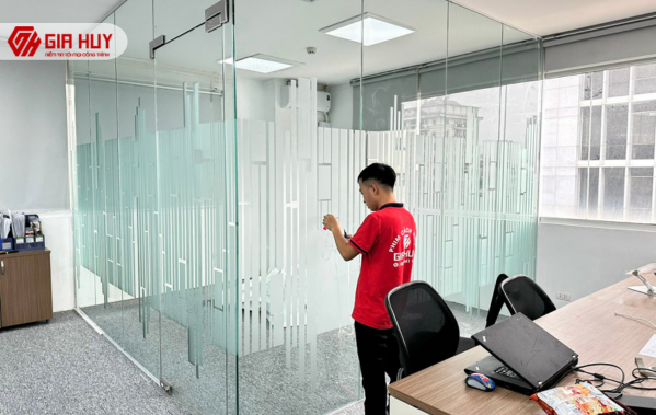 decal mờ cắt logo CNC