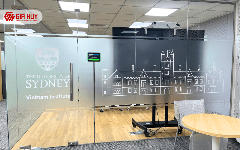 decal mờ in hoạ tiết