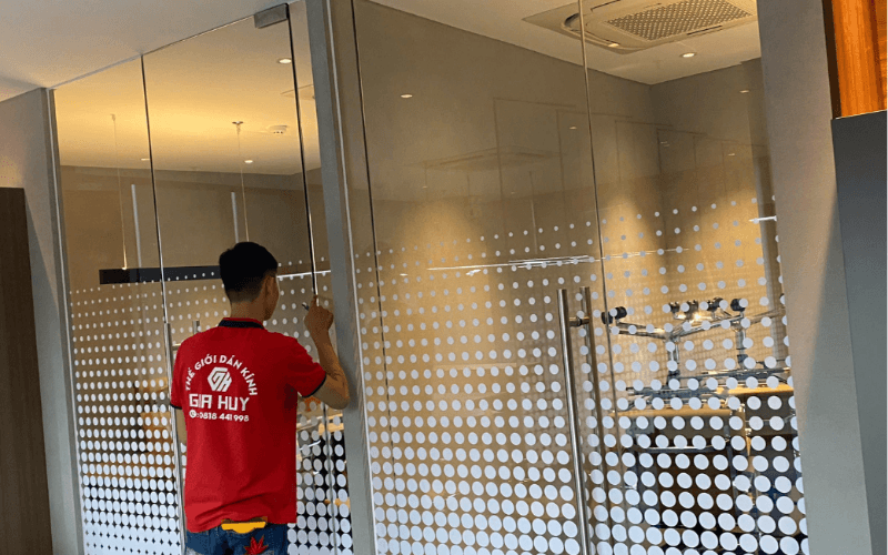 decal mờ in hoạ tiết