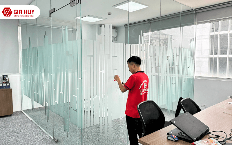 decal mờ cắt logo CNC