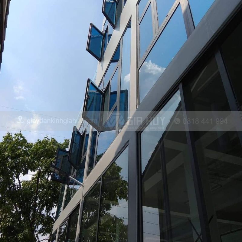 giấy dán kính phản quang