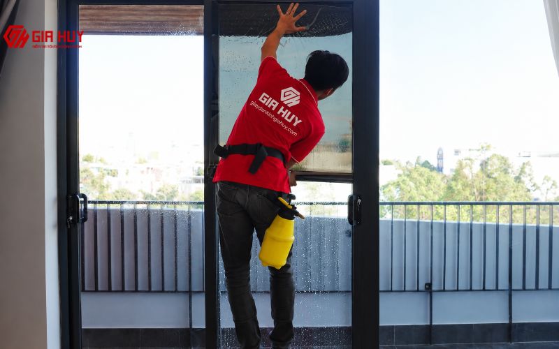giấy dán kính cách nhiệt chống nóng