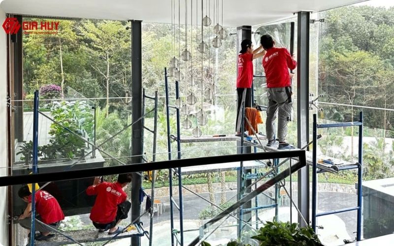 Thi công phim cách nhiệt mã A20 cho biêt thự