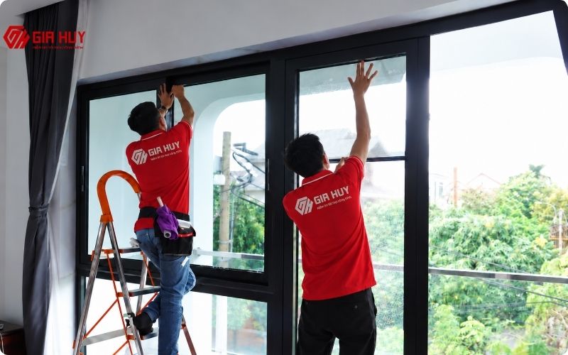 dán phim cách nhiệt cửa kính