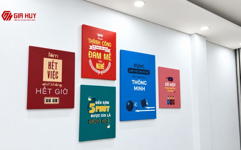 Tranh dán tường in slogo cho văn phòng