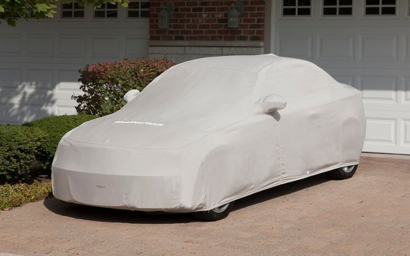 Bạt phủ ô tô thích hợp sử dụng khi xe đậu lâu dưới trời nắng nóng