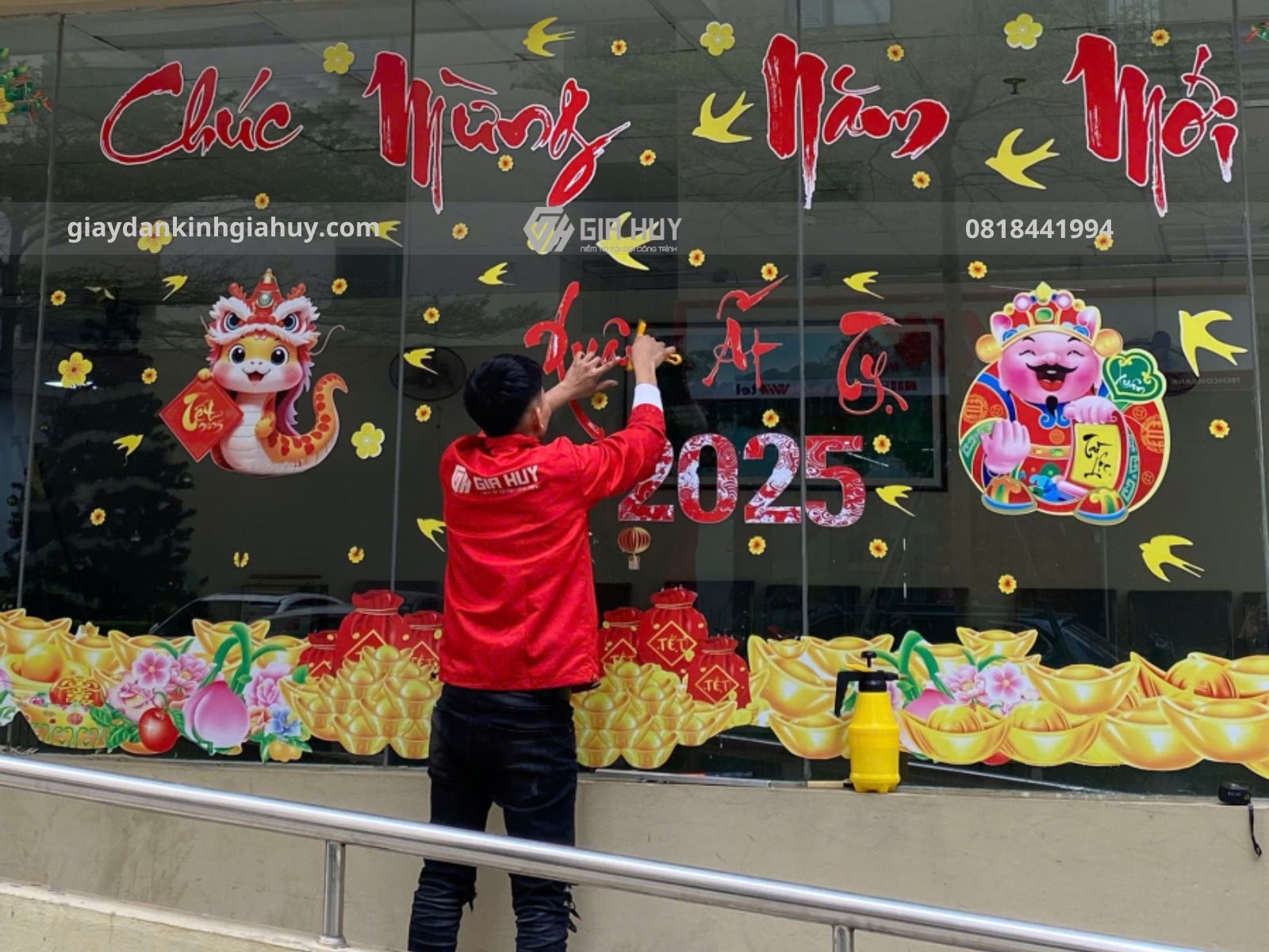 in decal dán kính tết