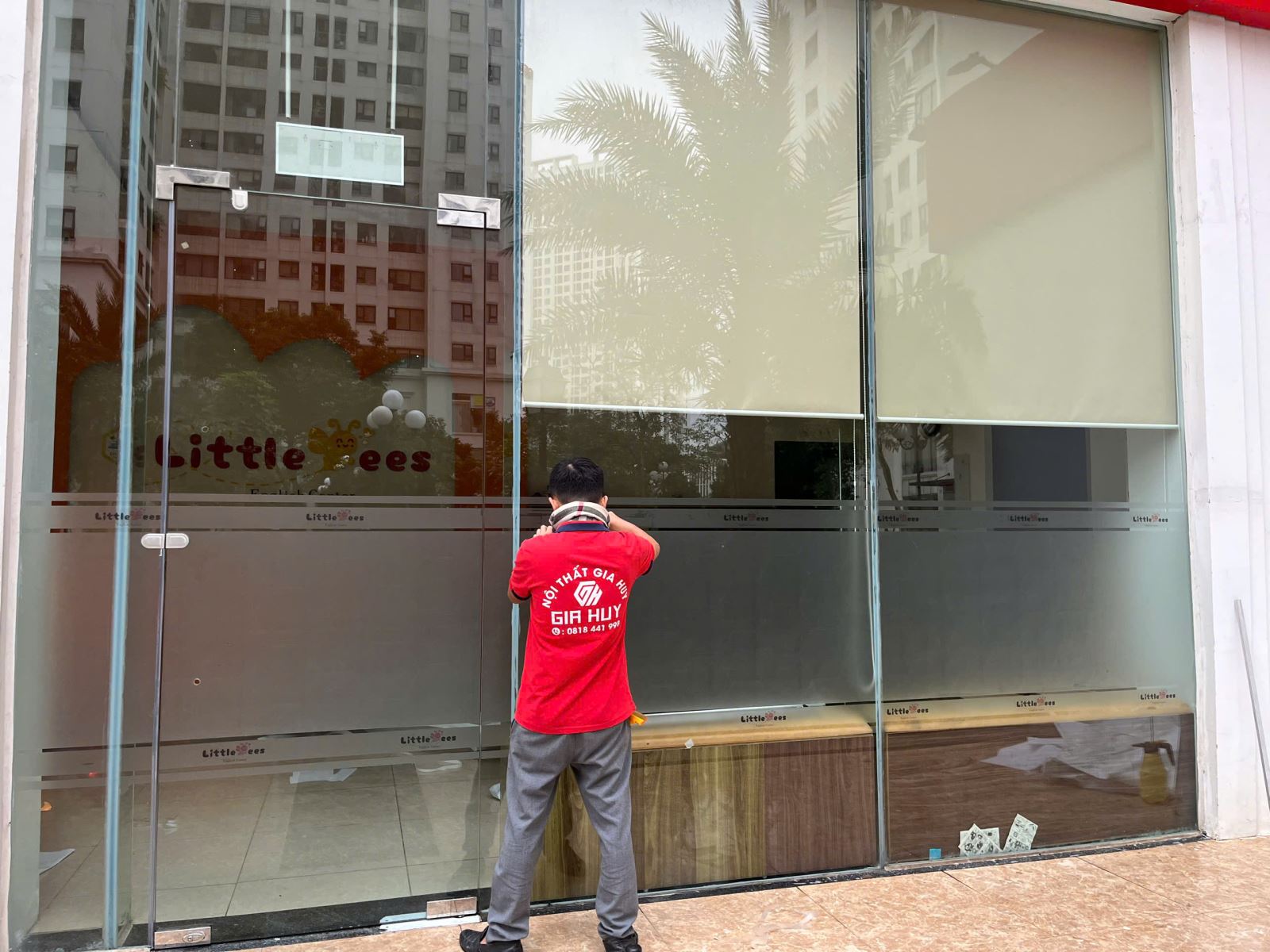 decal mờ in hoạ tiết tổ ong