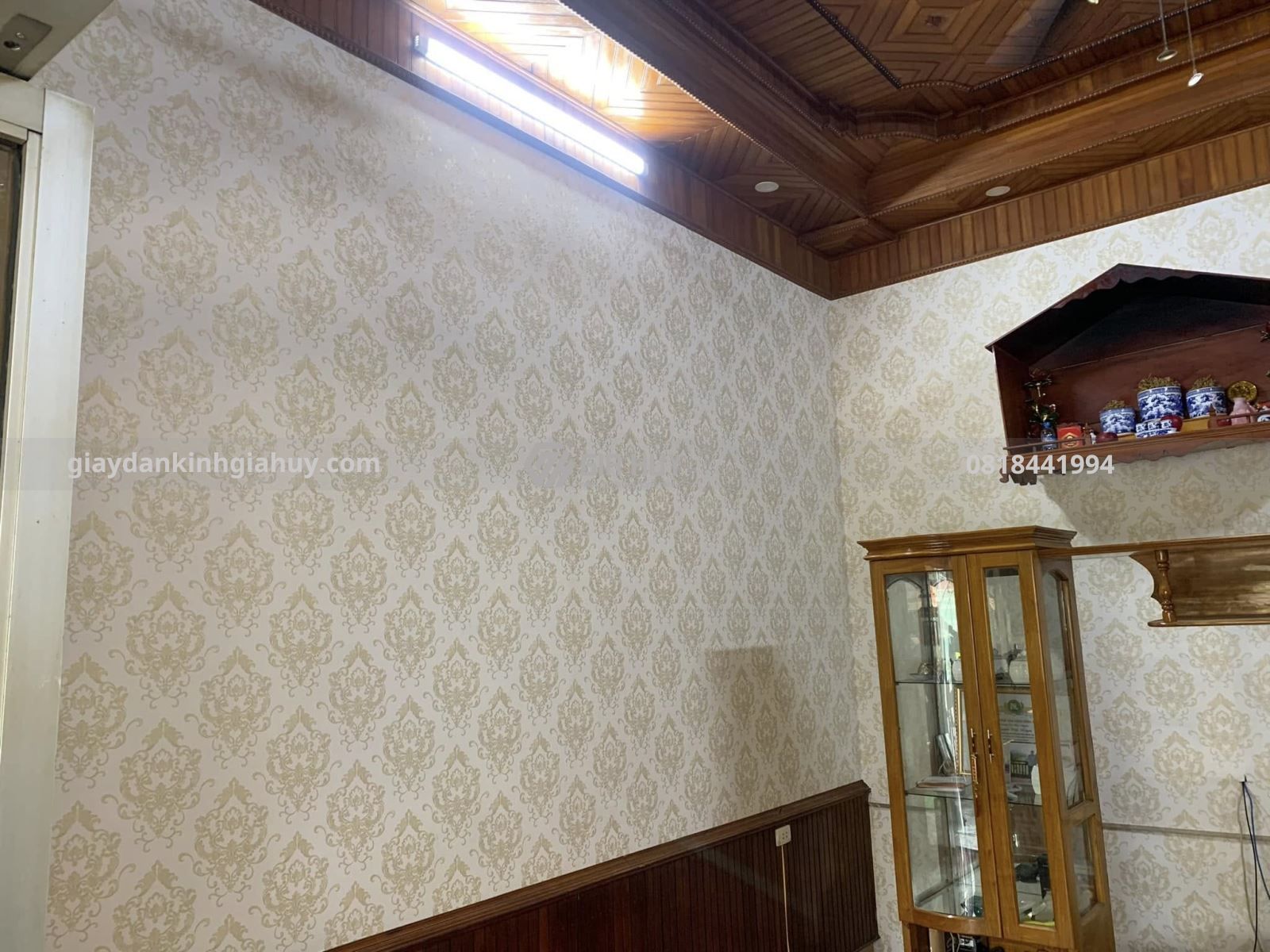 giấy dán tường cổ điển