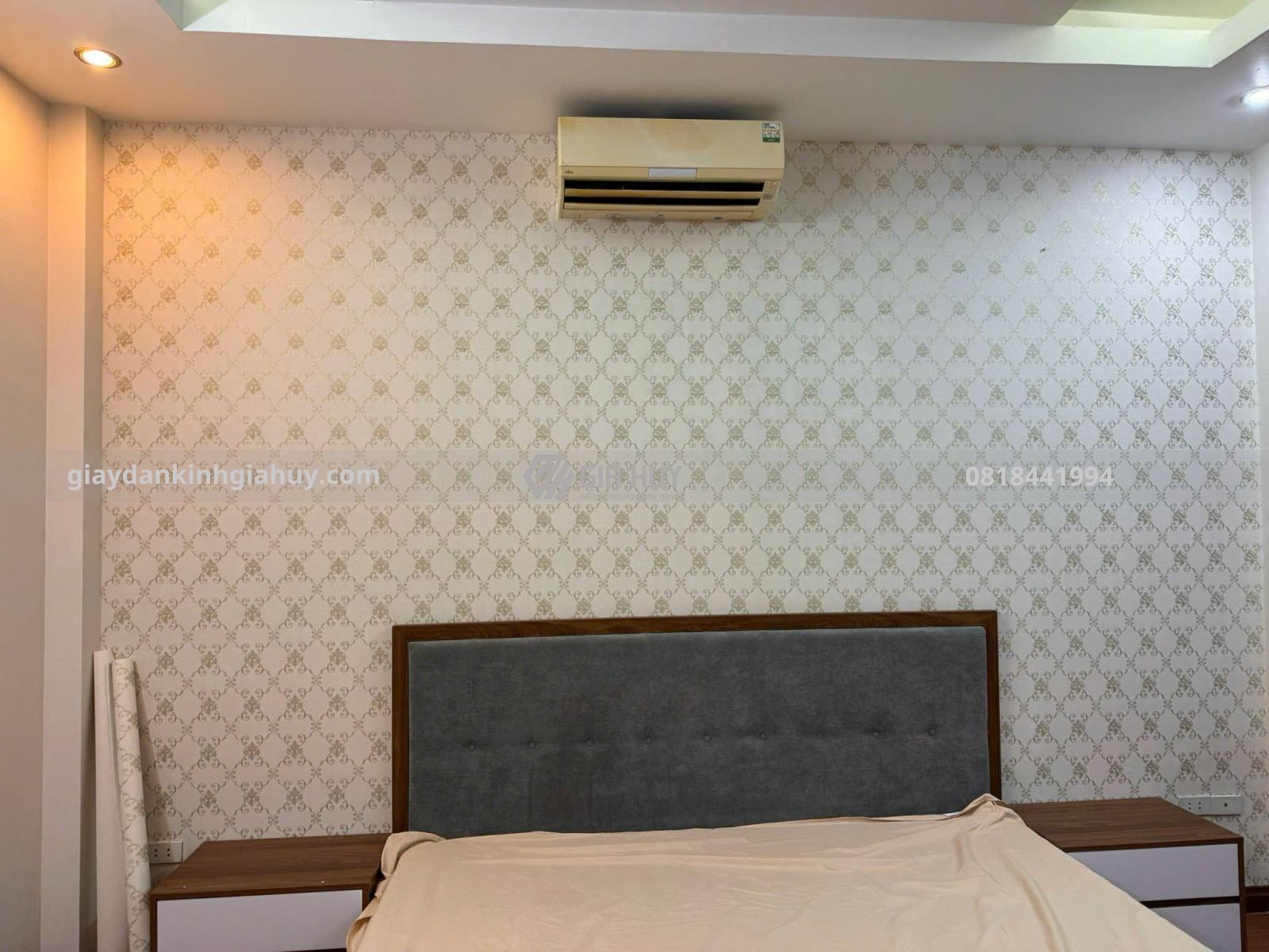 giấy dán tường cổ điển