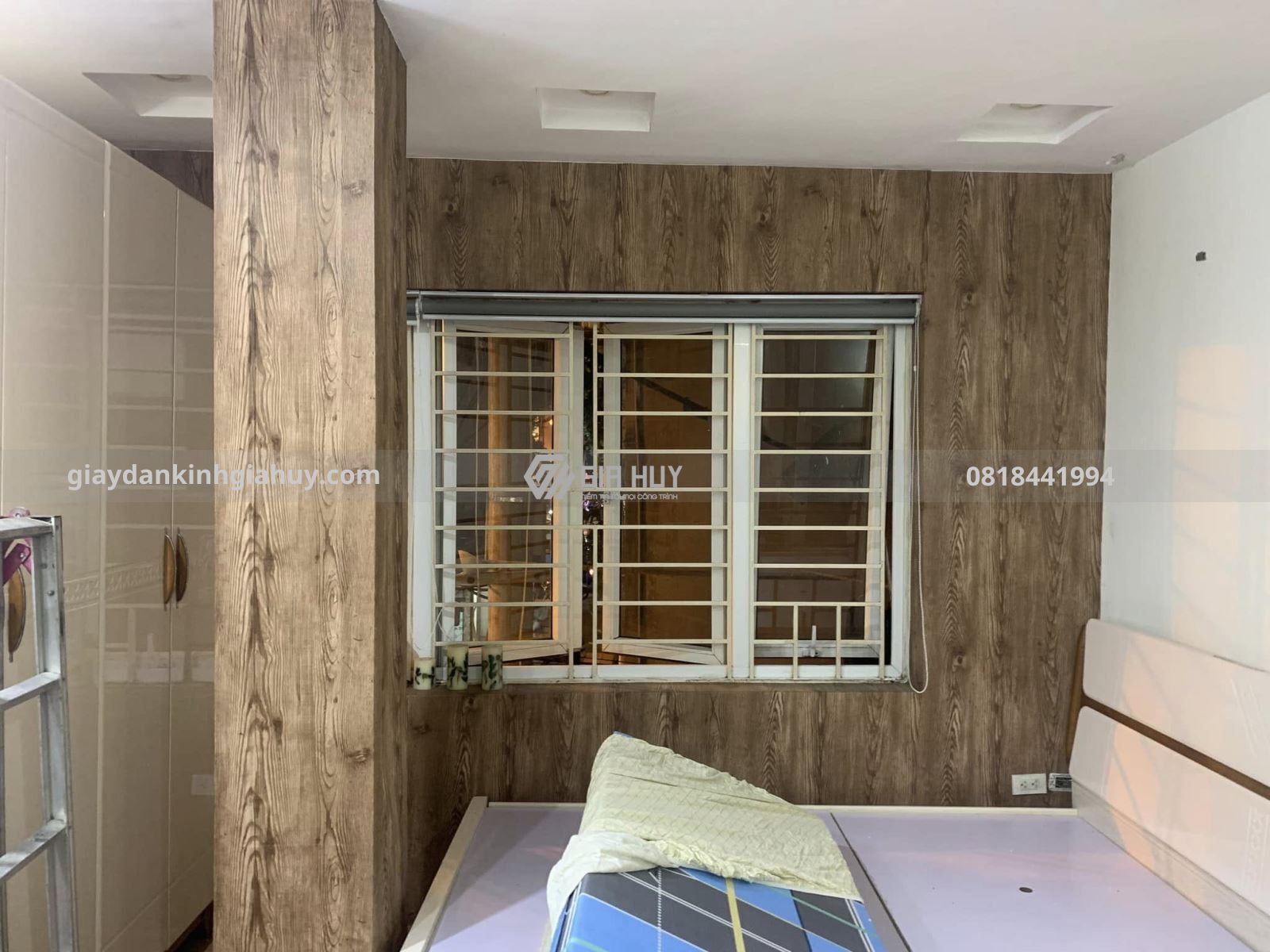 giấy dán tường giả gỗ