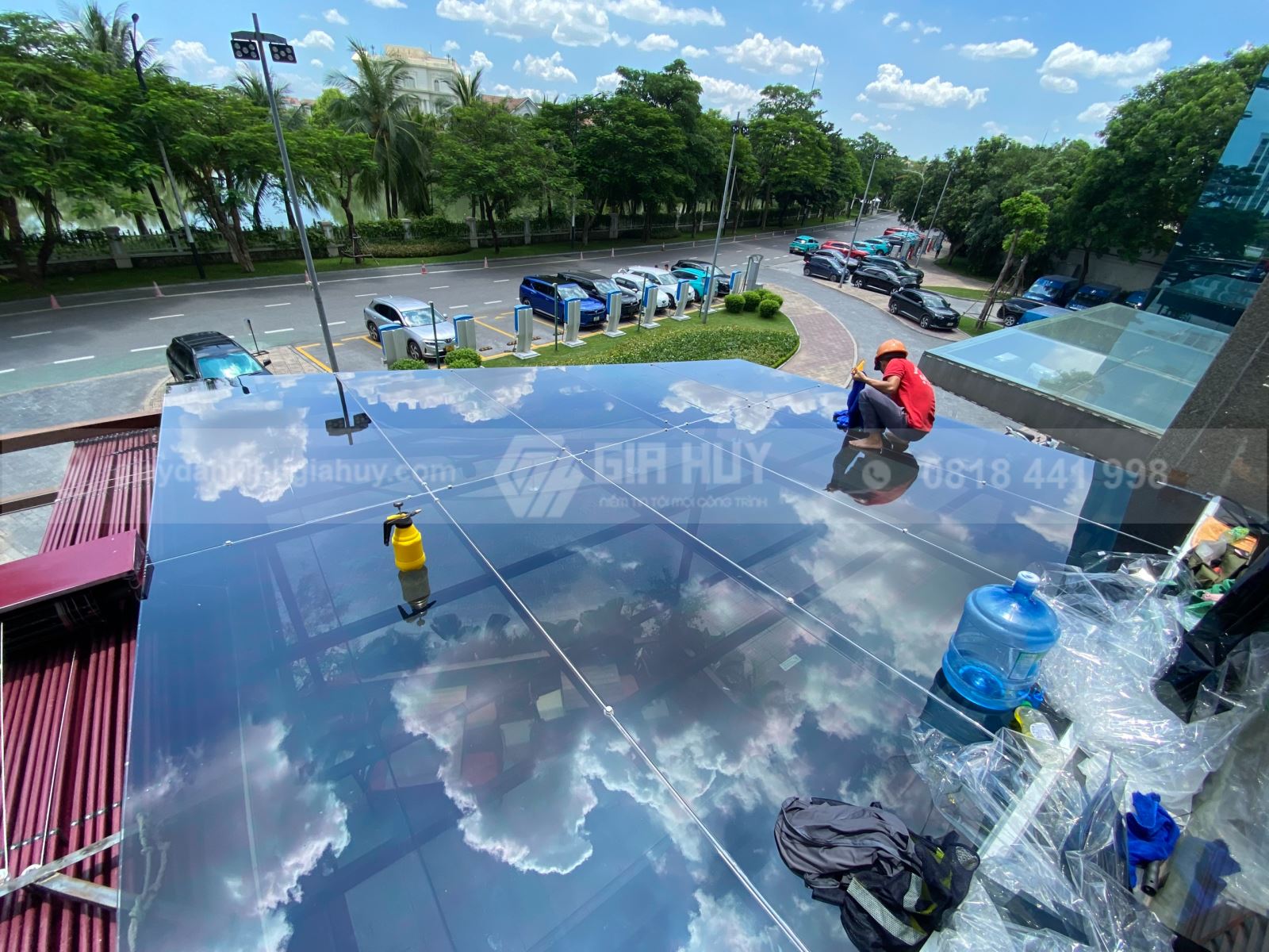 dán phim cách nhiệt giếng trời