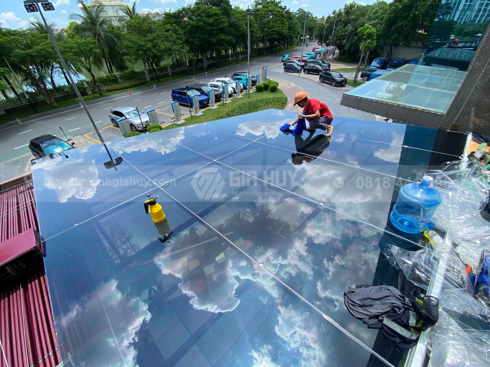 dán phim cách nhiệt giếng trời