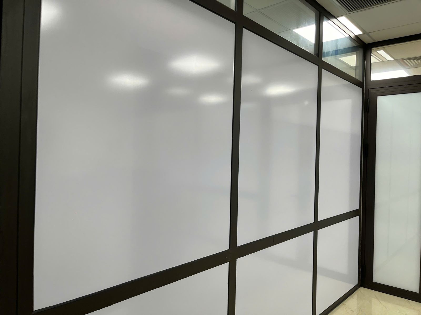 decal pvc màu trắng sữa